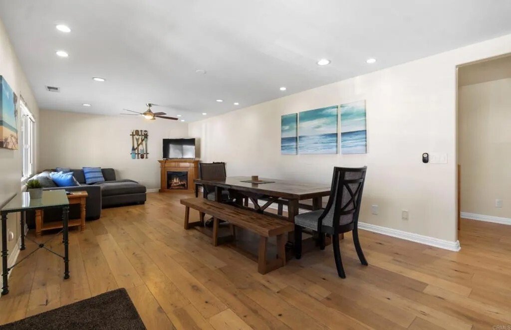 San Diego, California, United States 3 - 17469006