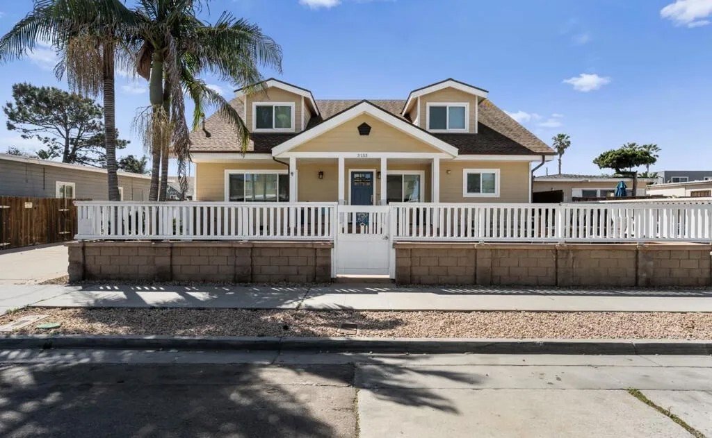 San Diego, California, United States 2 - 17469006
