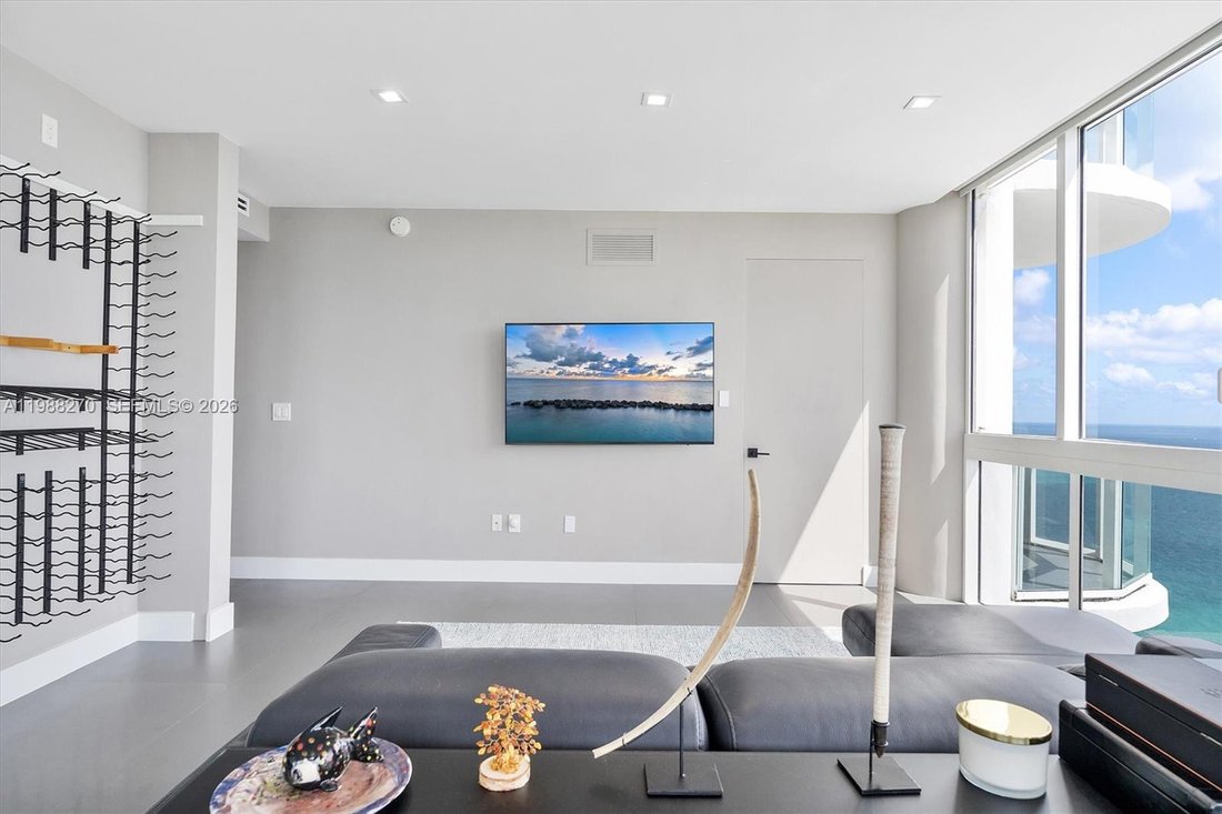 Condo in Miami Beach, Florida, United States 5 - 17468933