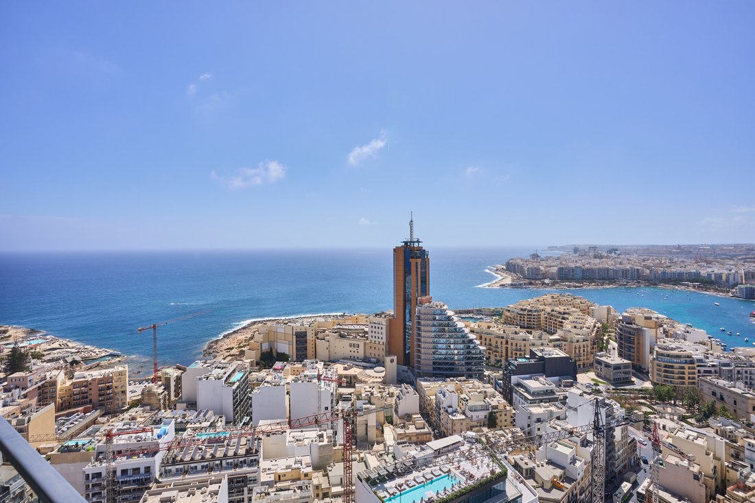 Apartment in Saint Julian's, Malta 1 - 17469220