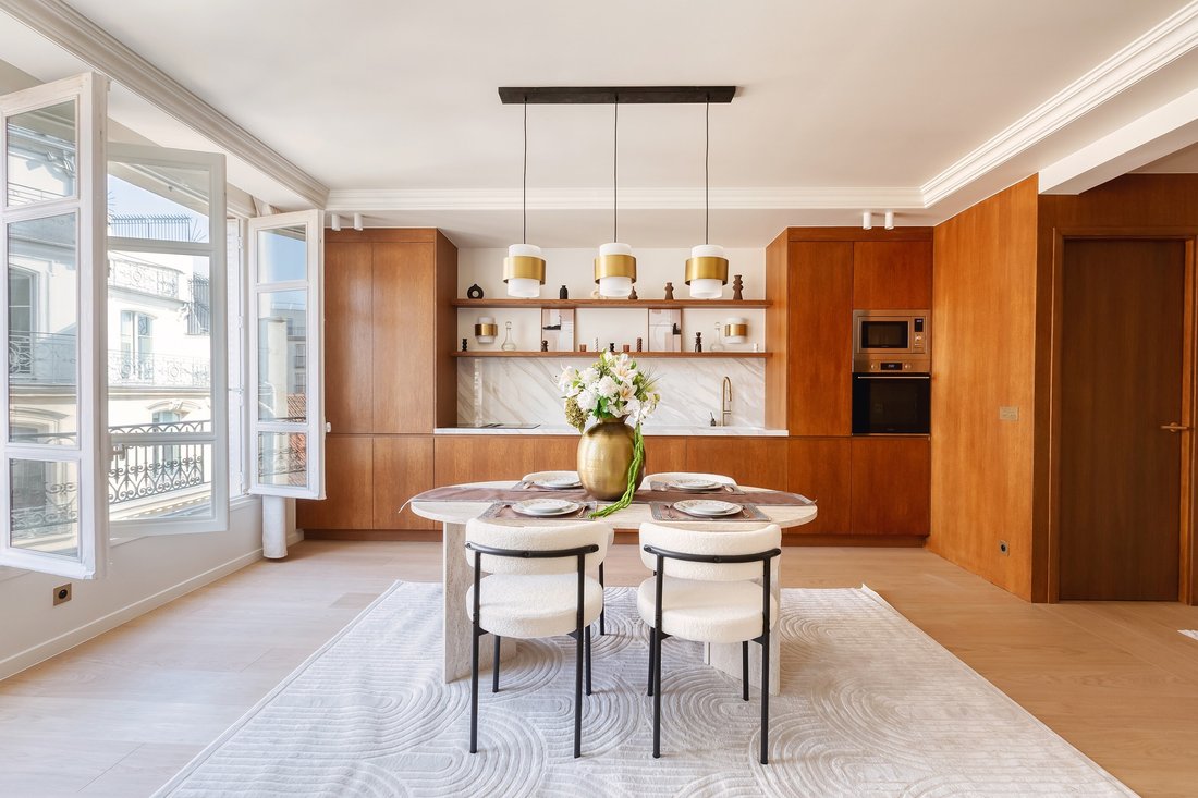 Apartment in Elysées-Madeleine, Paris 8e Arrondissement, Paris 4 - 17469070