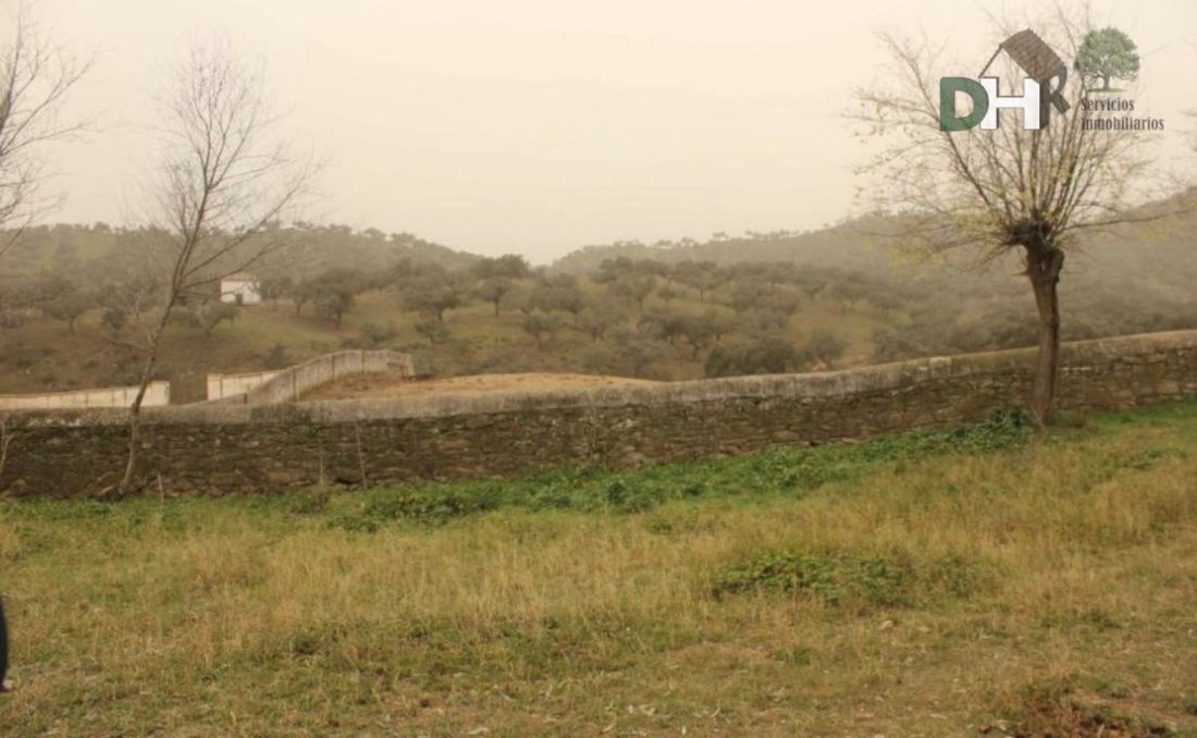 Land in Badajoz, Extremadura, Spain 4 - 13111168