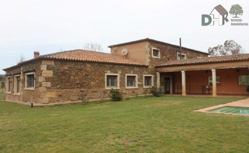 Land in Cáceres, Extremadura, Spanien 1