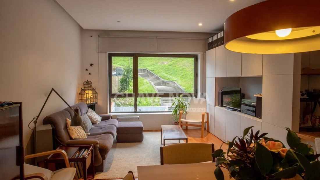 Apartment in Mafamude e Vilar do Paraiso, Porto District, Portugal 2 - 17469110