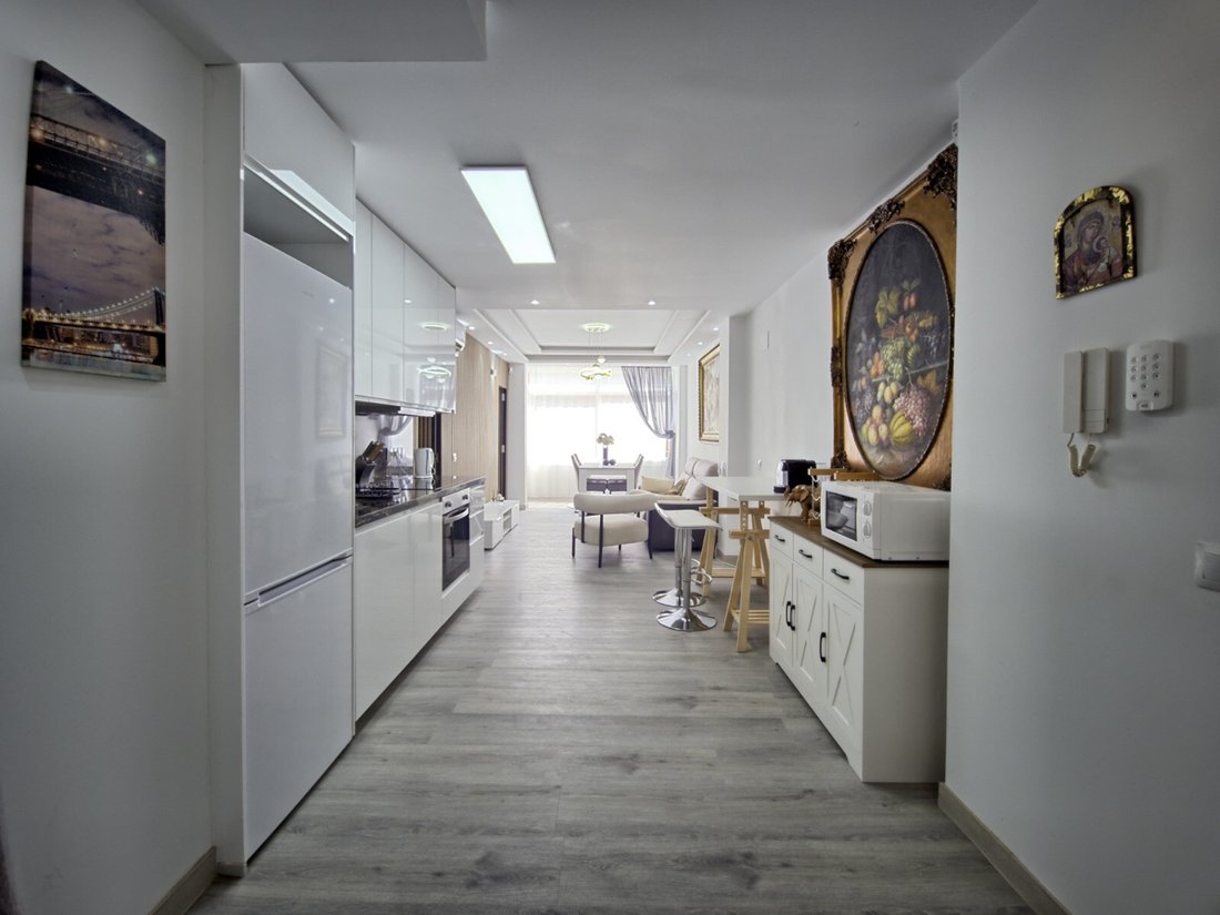 Apartment in Marbella, Andalusia, Spain 3 - 17469100