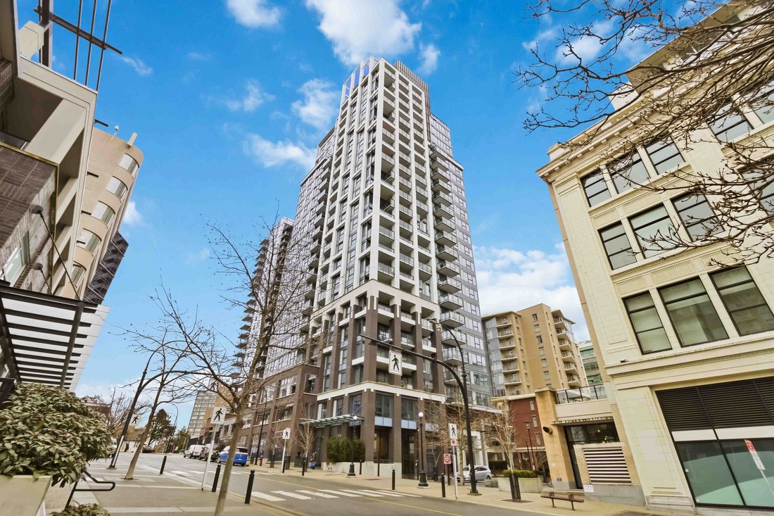 Condo in Victoria, British Columbia, Canada 3 - 17469445