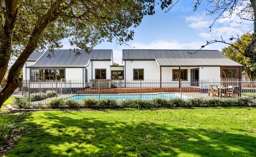 Land in Napier, Hawke's Bay, New Zealand 1