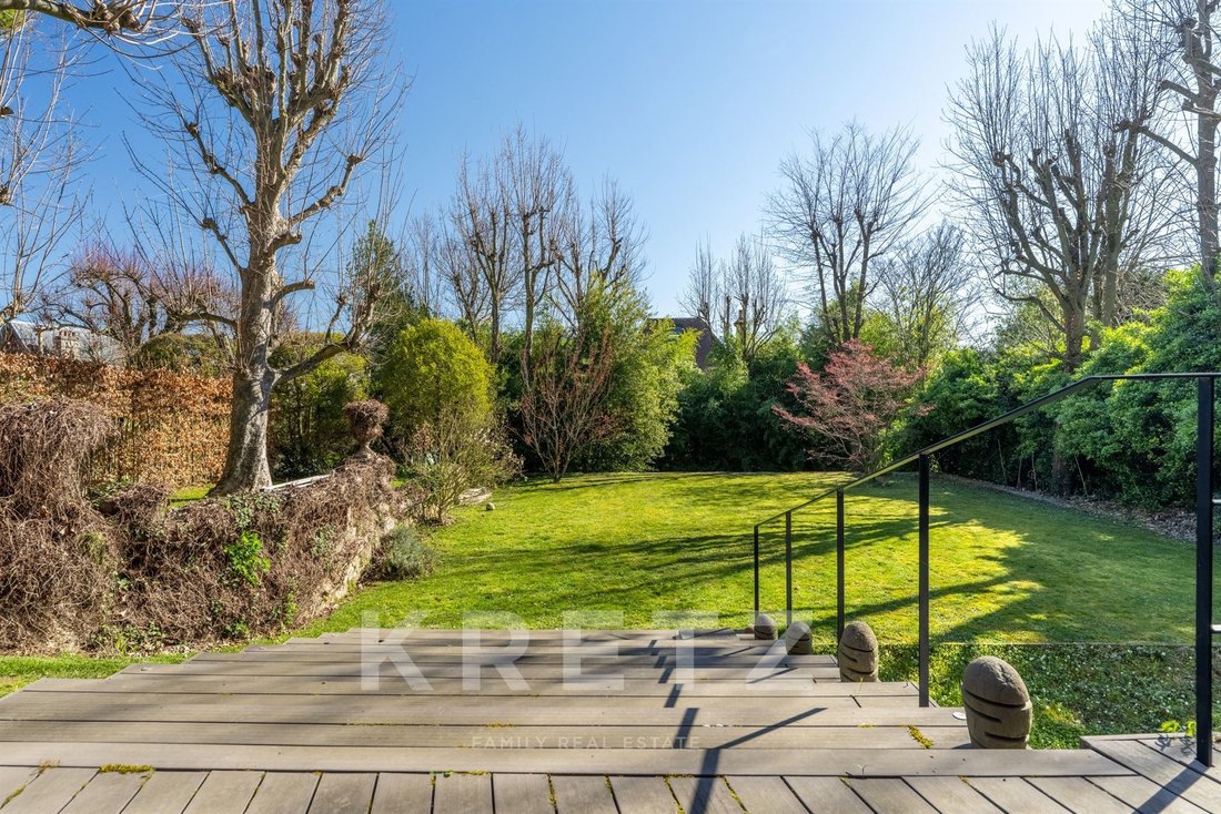 House in Saint-Cloud, Ile-de-France, France 3 - 17469572