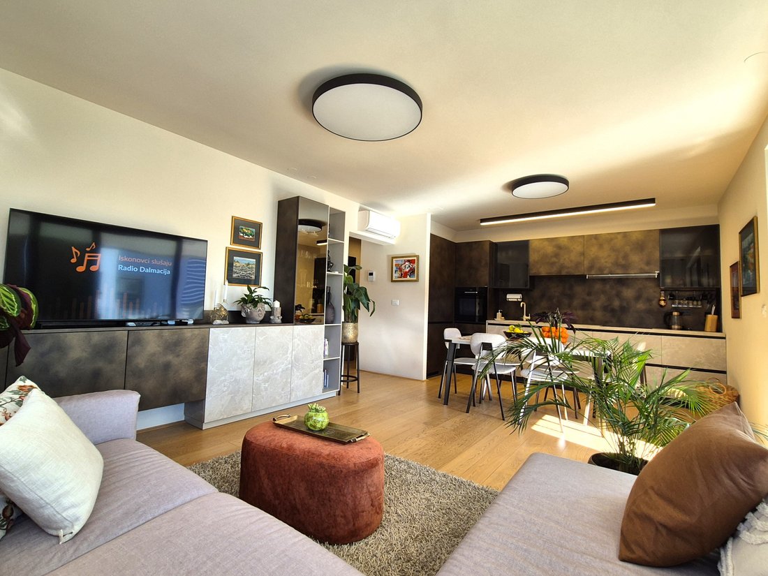 Apartment in Znjan, Split, Split-Dalmatia County 2 - 17469673
