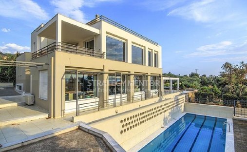 Haus in Kalamata, Peloponnese, Western Greece and the Ionian, Griechenland 1