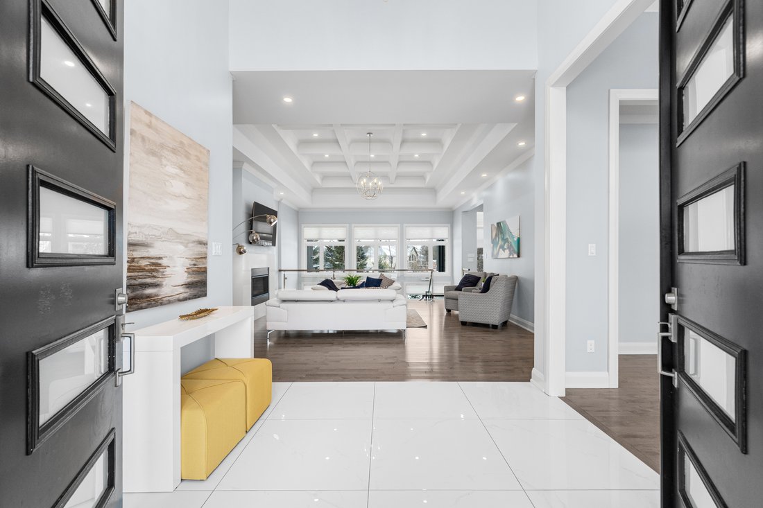 House in Ottawa, Ontario, Canada 4 - 17470002