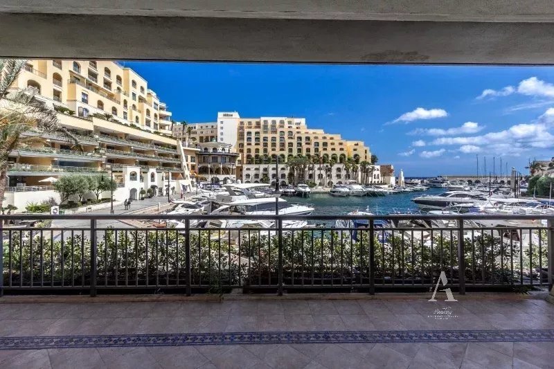 Apartment in Saint Julian's, Malta 1 - 14437820