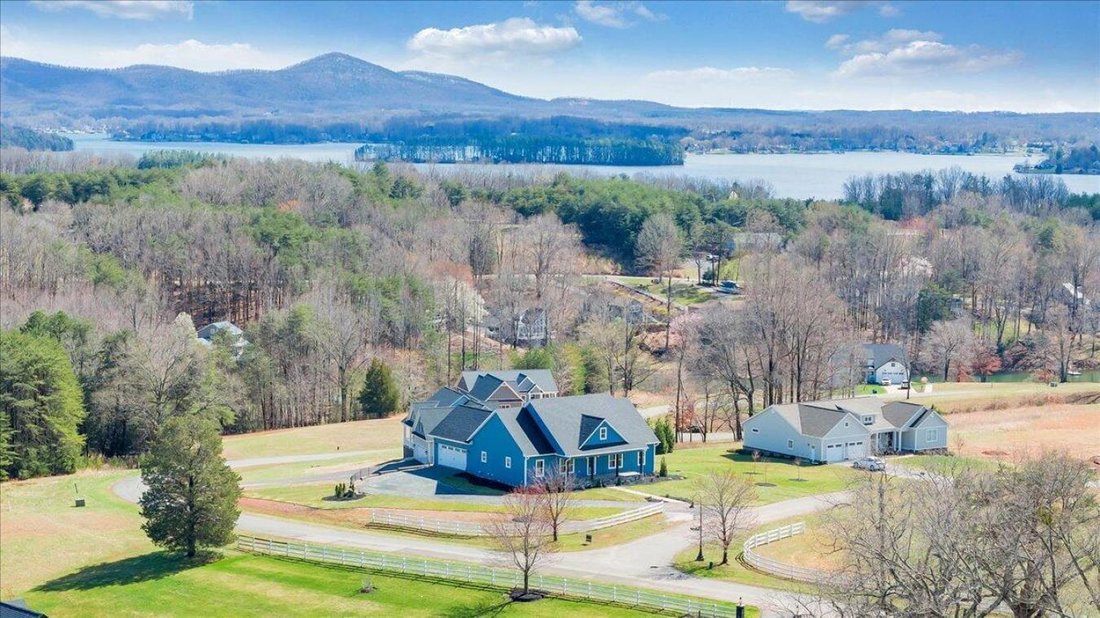 House in Moneta, Virginia, United States 1 - 17469697