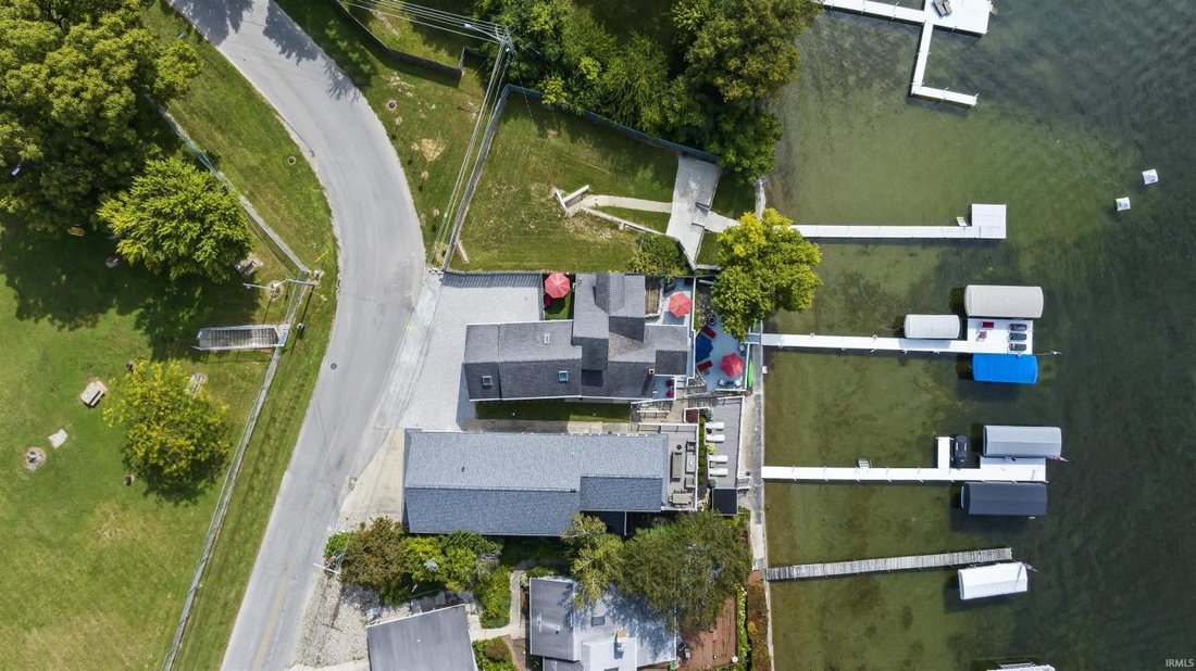 House in Syracuse, Indiana, United States 5 - 17469745