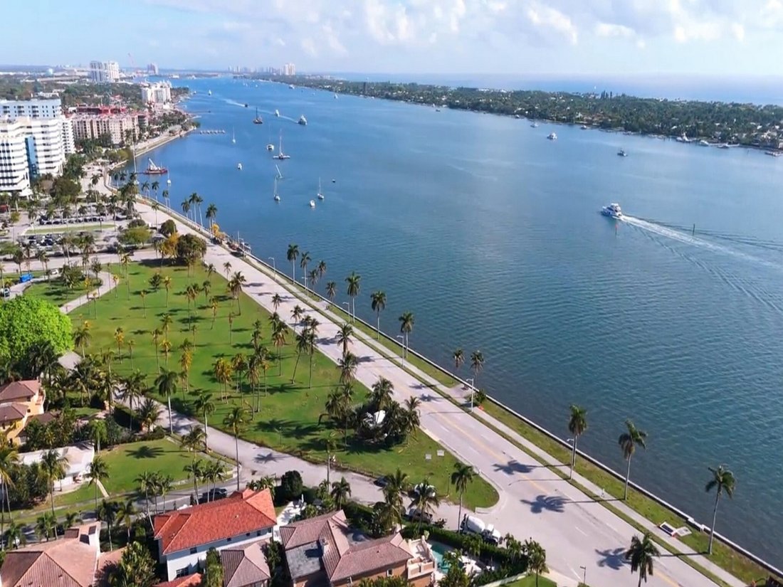 West Palm Beach, Florida, United States 4 - 17469938