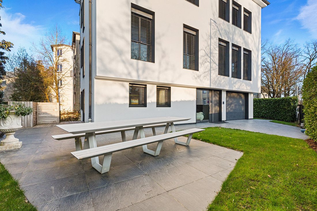 Villa in Luxembourg, Luxembourg District, Luxembourg 1 - 17470037