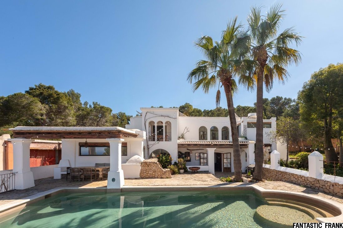 Villa in Ibiza Town, Balearic Islands, Spain 1 - 17470292