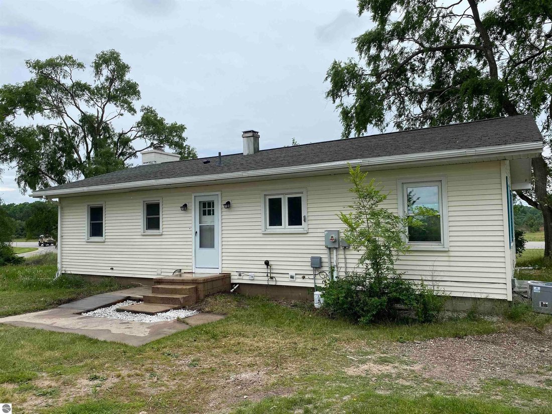 House in Williamsburg, Michigan, United States 4 - 17470466