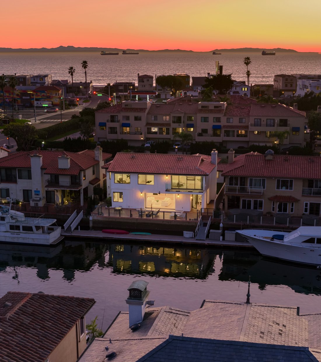House in Huntington Beach, California, United States 2 - 17470510