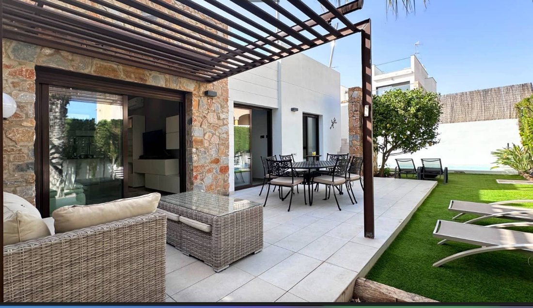 Villa in Orihuela, Valencian Community, Spain 1 - 17471972