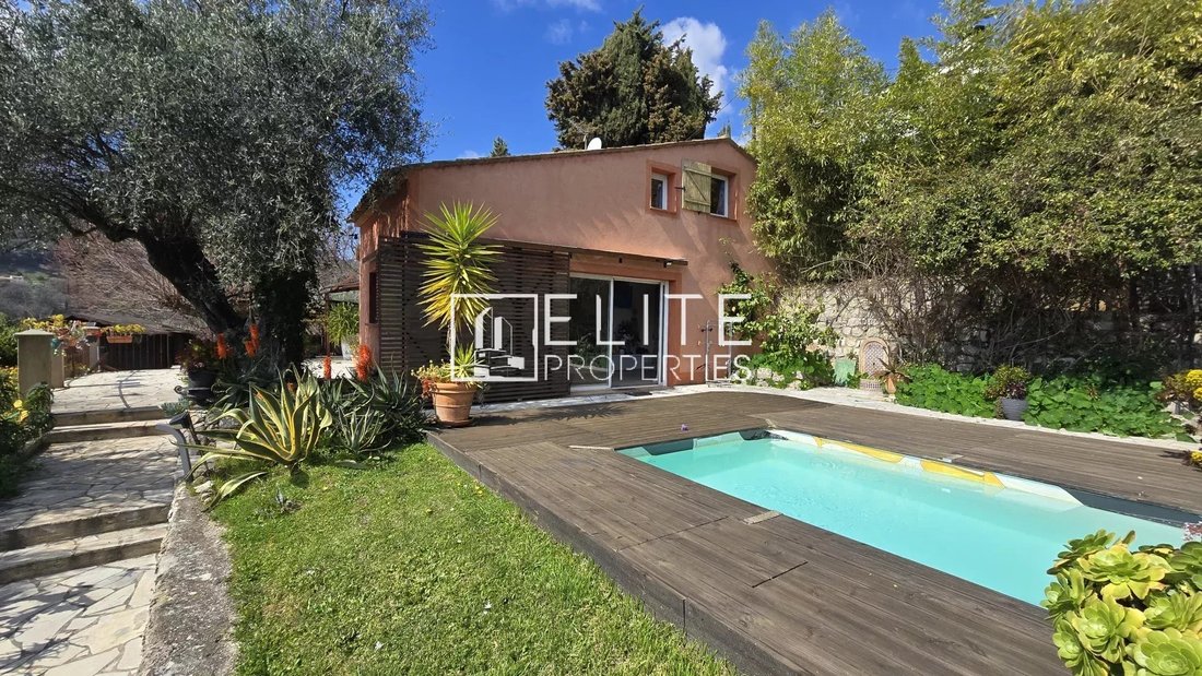 House in Grasse, Provence-Alpes-Côte d'Azur, France 2 - 17472082