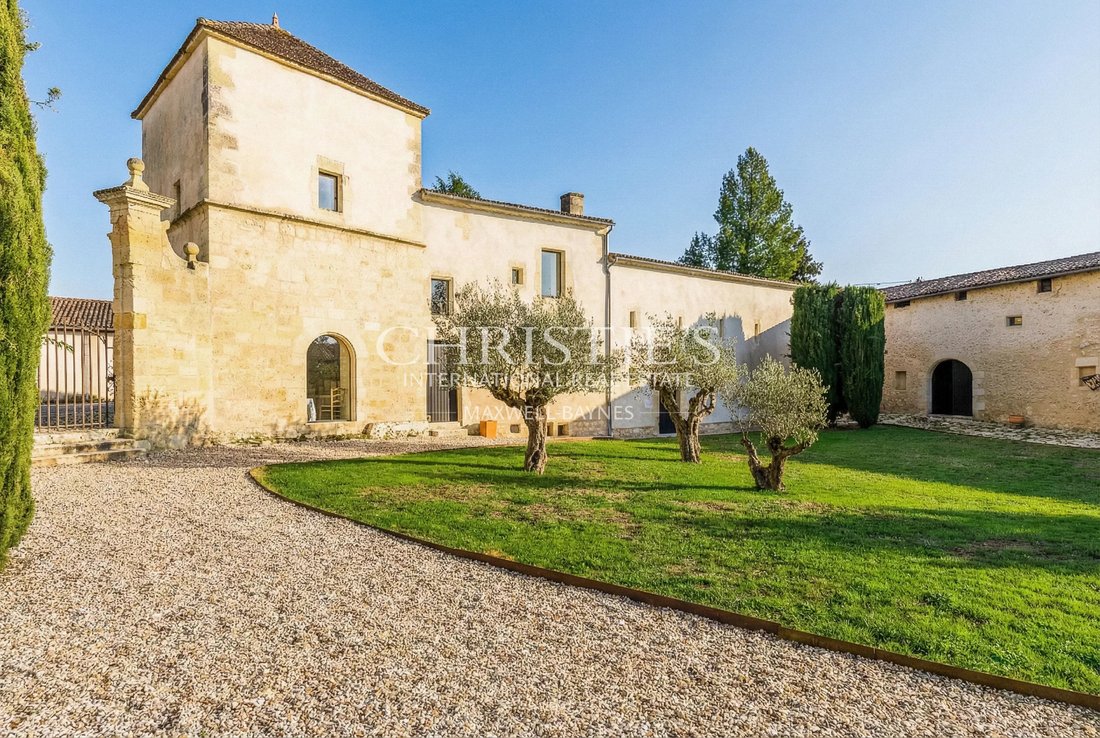 Castle in Grand Parc-Chartrons-Paul Doumer, Bordeaux, France 5 - 17470793