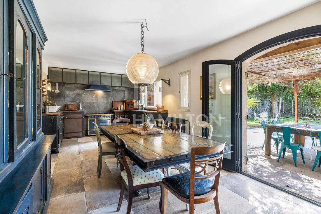 Villa in Grasse, Provence-Alpes-Côte d'Azur, France 3 - 16629818