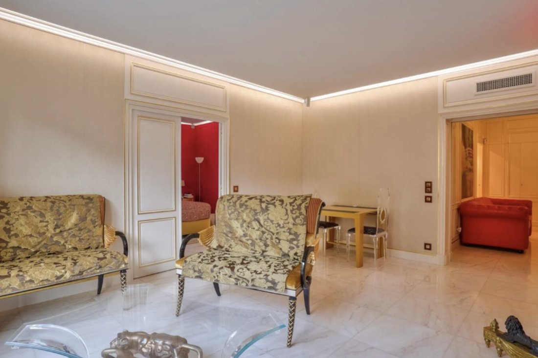 Apartment in Triangle d'Or, Paris 8e Arrondissement, Paris 3 - 17308291