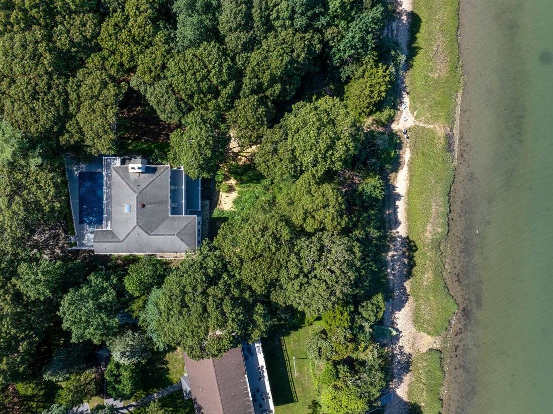 East Hampton, New York, United States 2 - 17471706