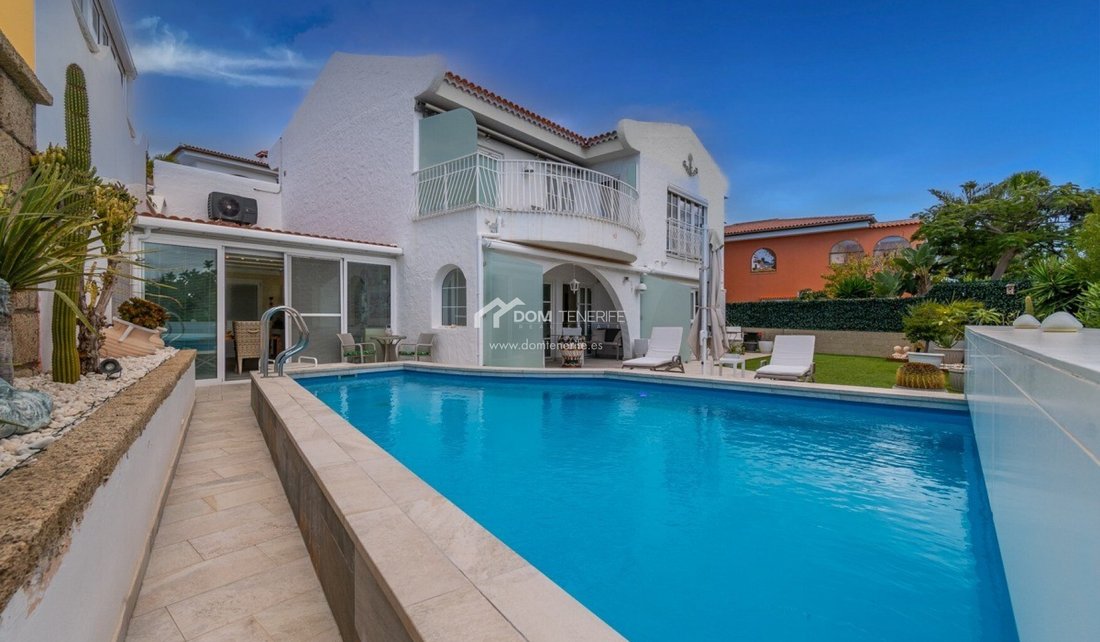 Villa in Arona, Canary Islands, Spain 2 - 17471029