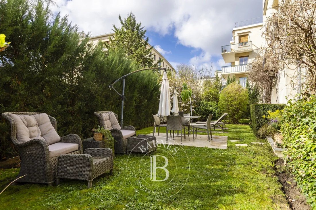 Apartment in Bois de Boulogne, Paris 16e Arrondissement, Paris 1 - 17471999