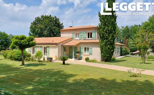 Maison à Dirac, Nouvelle-Aquitaine, France 1