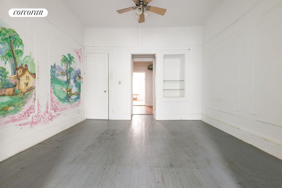 House in New York, New York, United States 4 - 17472864