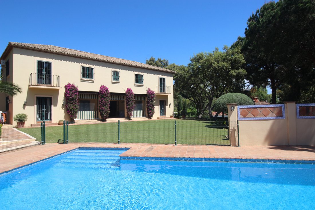 Villa in Sotogrande, San Roque, Andalusia 2 - 17474085