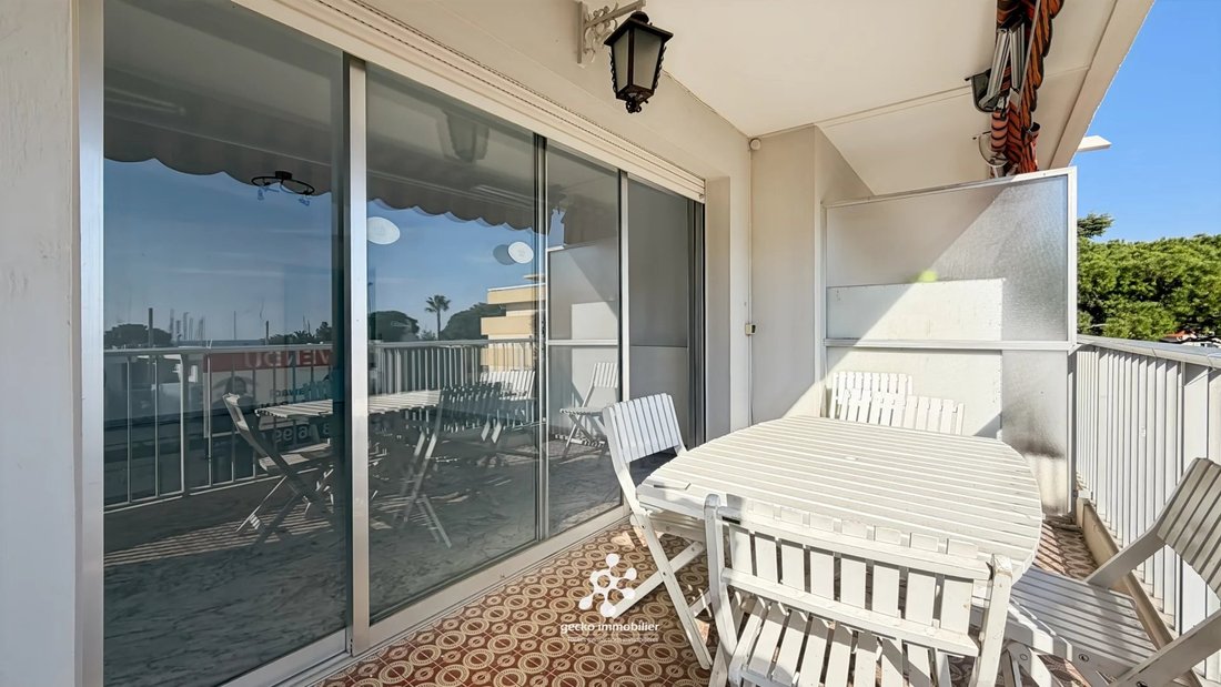 Apartment in Saint-Laurent-du-Var, Provence-Alpes-Côte d'Azur, France 2 - 17473642