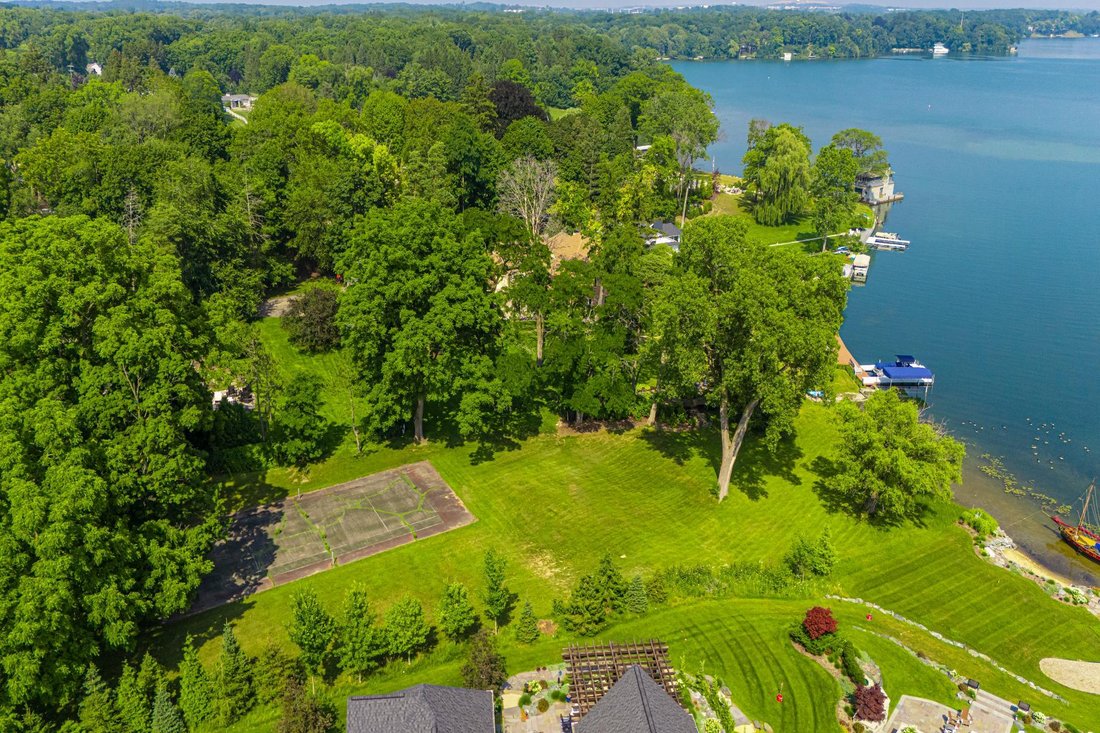 House in Lake Angelus, Michigan, United States 4 - 17470578