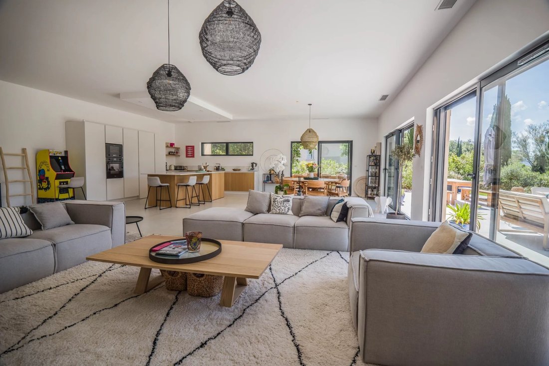 Villa in Grimaud, Provence-Alpes-Côte d'Azur, France 4 - 17474119