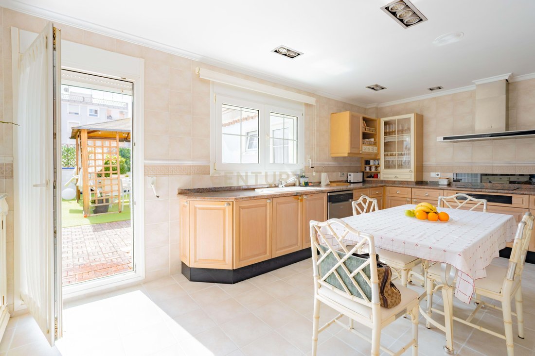 Villa in Albal, Valencian Community, Spain 3 - 17473909