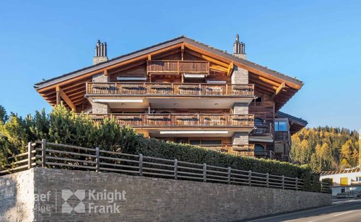 Penthouse in Crans-Montana, Valais, Switzerland 1