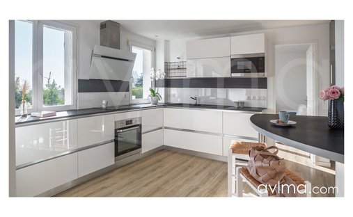 Château Saint Nom La Bretèche 1074.0 Sqm 10 Bedrooms