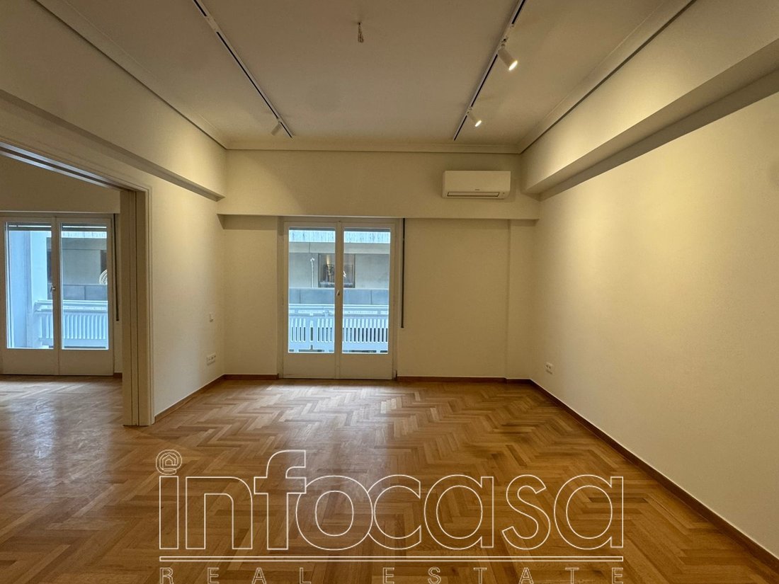 Apartment in Sunoikia Kolonakiou, 1st District of Athens, Athens 2 - 17473283