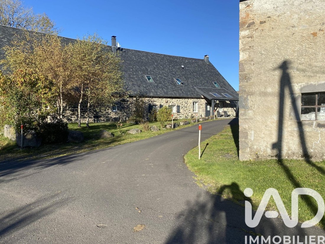 Haus in Chastreix, Auvergne-Rhone-Alpen, Frankreich 1 - 17053022