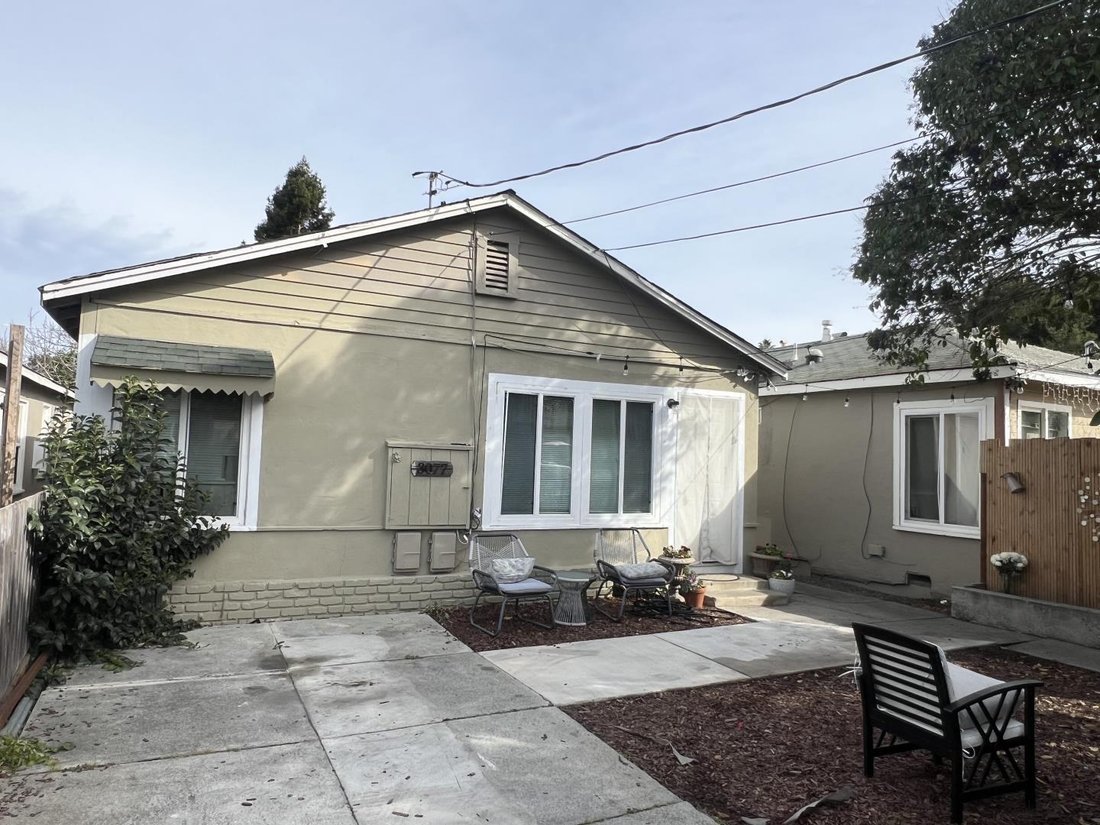 Redwood City, California, United States 2 - 17473382