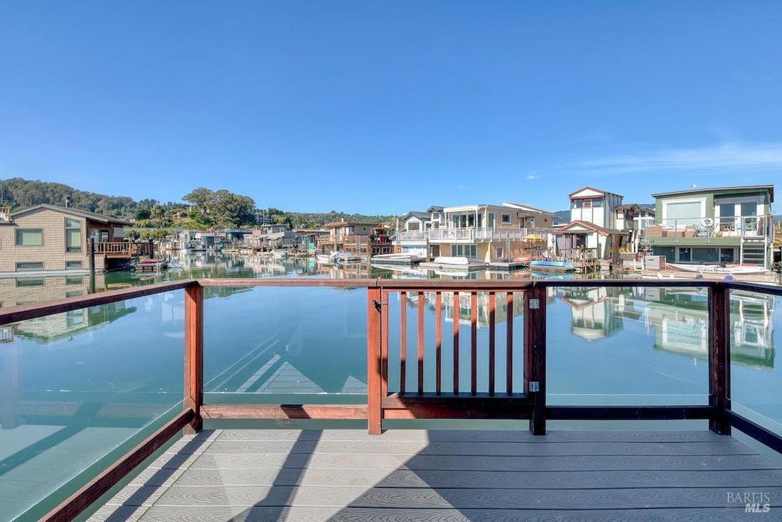 Sausalito, California, United States 1 - 17473990