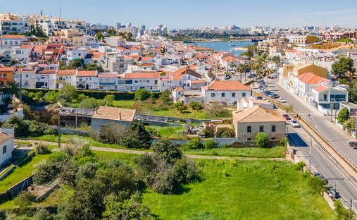 Land in Ferragudo, Algarve, Portugal 1