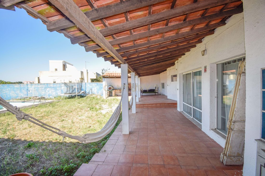 Villa in Rio de Mouro, Lisbon, Portugal 2 - 17473900
