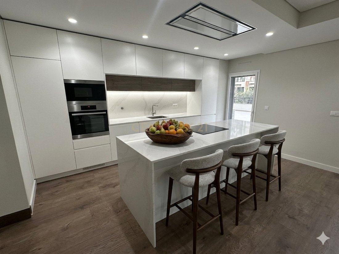 Apartment in Odivelas, Lisbon, Portugal 4 - 17473901
