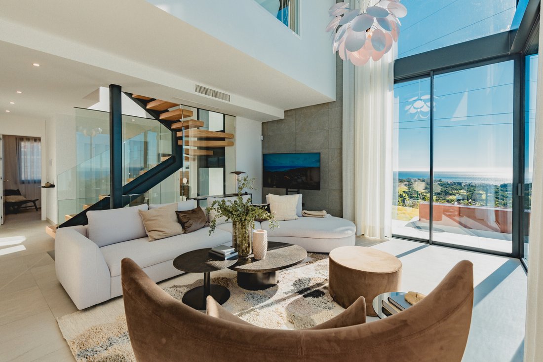 Villa in Rio Real, Marbella, Andalusia 4 - 17474072