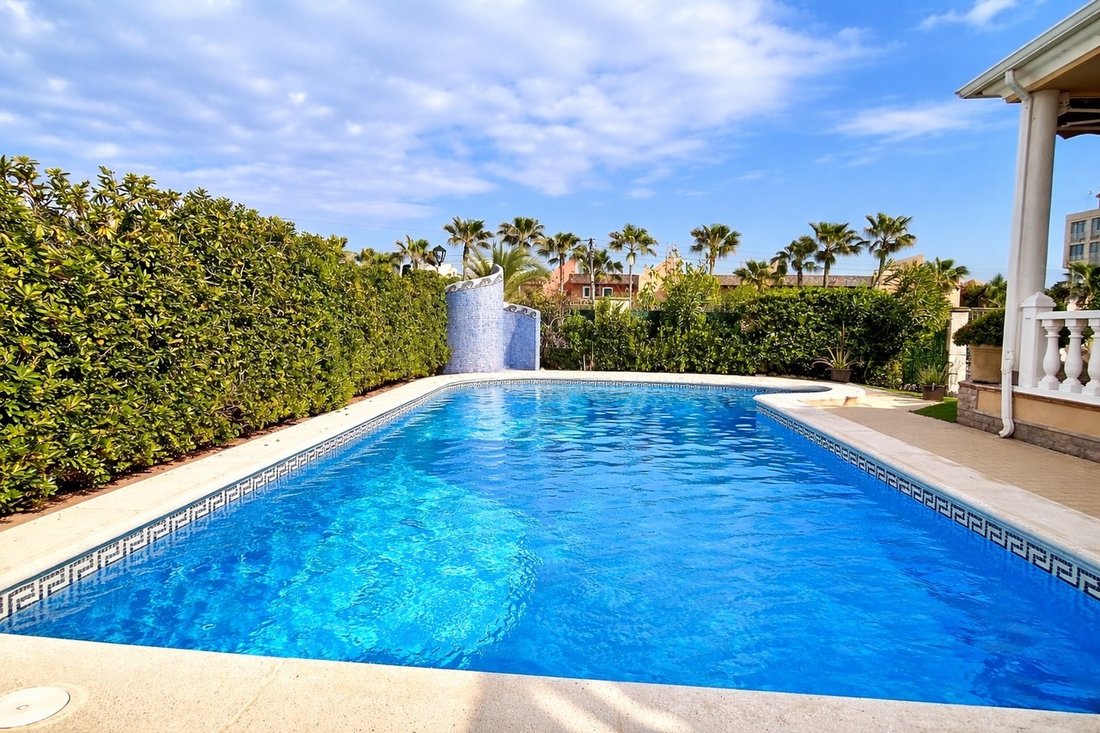 Villa in Torrevieja, Valencian Community, Spain 3 - 17474488