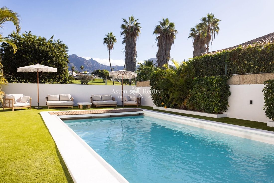 Villa in La Caleta, Adeje, Canary Islands 1 - 17471798